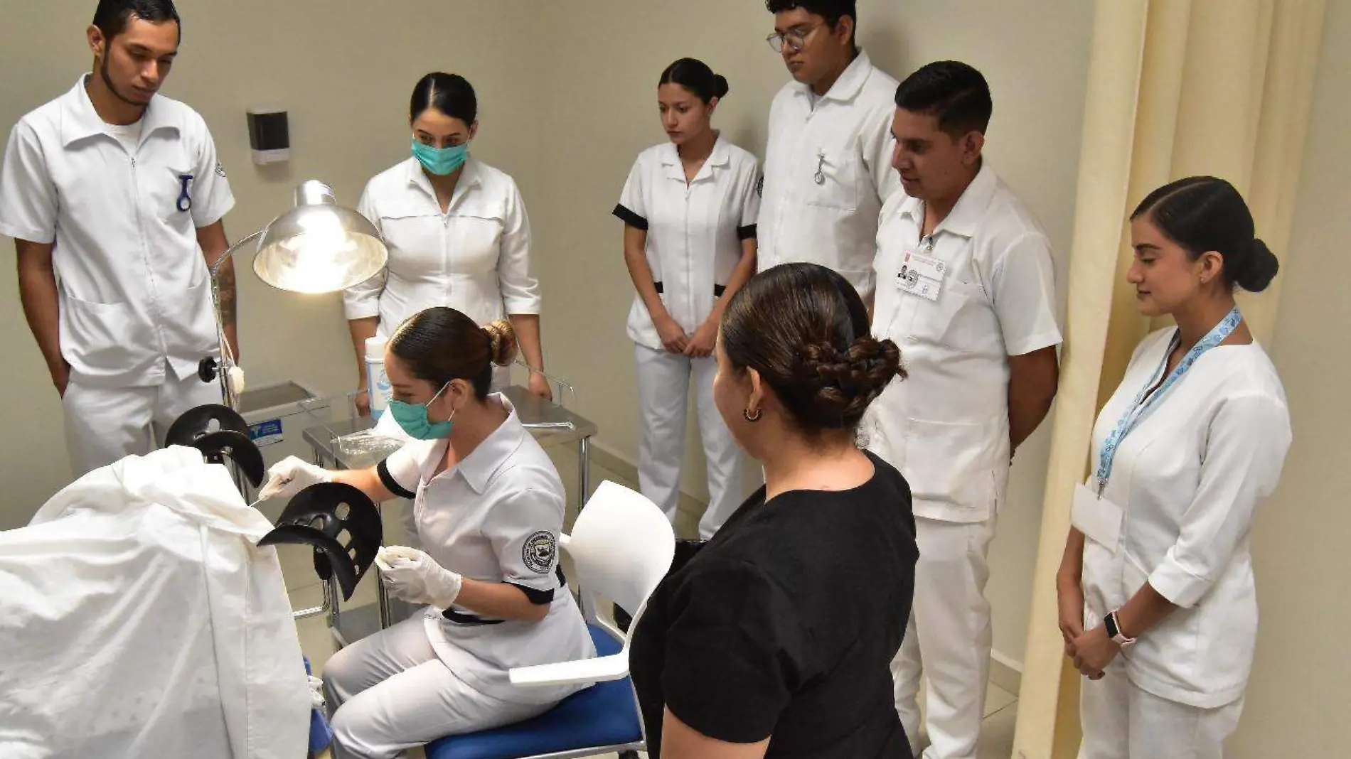 La Facultad de Enfermería y Obstetricia de la UJED ofrece opciones de crecimiento académico a egresados y profesionales de la salud